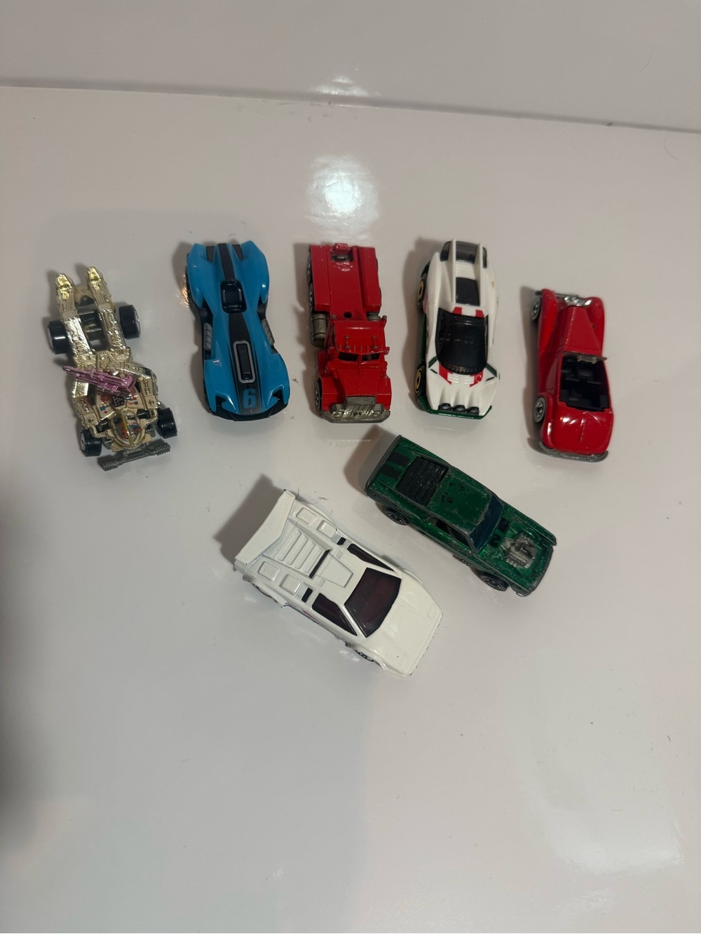 Hot wheels Vintage Lot Of 7. Incl Lambo And Redline Green Mustang